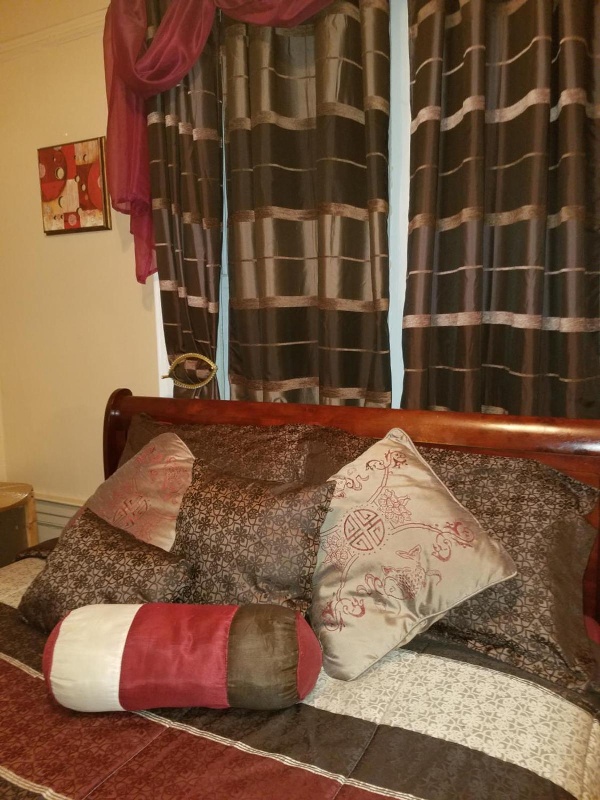 Gabriel's Luxury Suite image 2