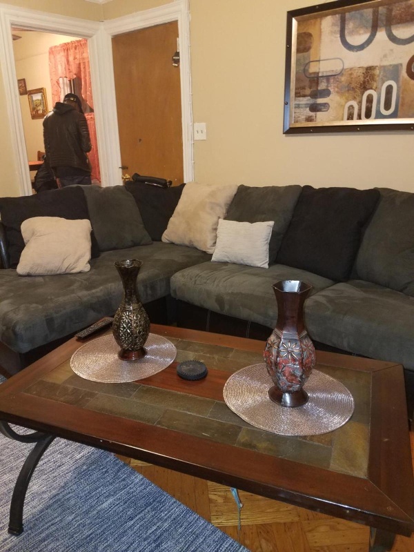 Gabriel's Luxury Suite image 3